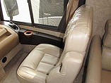 2015 Winnebago Adventurer Photo #16