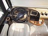 2015 Winnebago Adventurer Photo #18