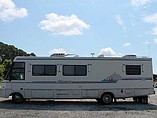 1994 Winnebago Adventurer Photo #2
