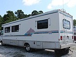 1994 Winnebago Adventurer Photo #3