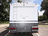 2000 Winnebago Adventurer Photo #8