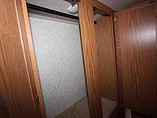 2000 Winnebago Adventurer Photo #16