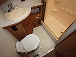 2000 Winnebago Adventurer Photo #20