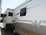 2002 Winnebago Adventurer Photo #29