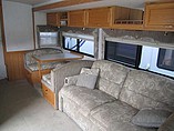 2002 Winnebago Adventurer Photo #5