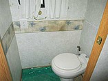 2004 Winnebago Adventurer Photo #9
