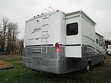 2004 Winnebago Adventurer Photo #16