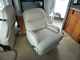 2003 Winnebago Adventurer Photo #7