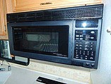 2003 Winnebago Adventurer Photo #11
