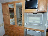 2003 Winnebago Adventurer Photo #23
