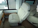 2003 Winnebago Adventurer Photo #28