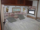 2003 Winnebago Adventurer Photo #3