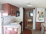 2003 Winnebago Adventurer Photo #22