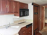 2003 Winnebago Adventurer Photo #23