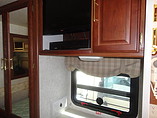 2004 Winnebago Adventurer Photo #11