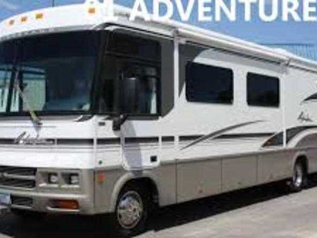 2002 Winnebago Adventurer Photo