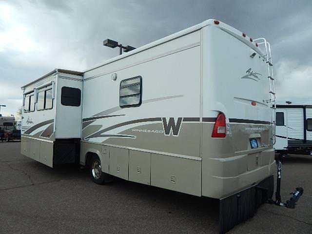 2003 Winnebago Adventurer Photo
