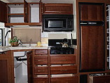 2005 Winnebago Adventurer Photo #6