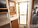 2005 Winnebago Adventurer Photo #8