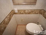 2005 Winnebago Adventurer Photo #9