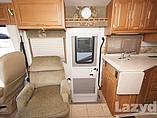 2005 Winnebago Adventurer Photo #14
