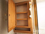 2005 Winnebago Adventurer Photo #25