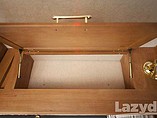 2005 Winnebago Adventurer Photo #40