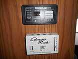 1999 Winnebago Adventurer Photo #16