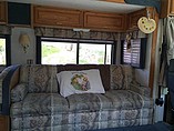 1999 Winnebago Adventurer Photo #4