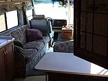 1997 Winnebago Adventurer Photo #24