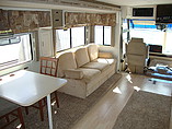1997 Winnebago Adventurer Photo #6