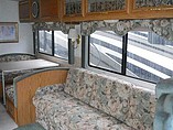 1996 Winnebago Adventurer Photo #4