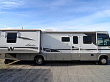 2001 Winnebago Adventurer Photo #1