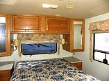 1998 Winnebago Adventurer Photo #20