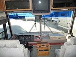 1998 Winnebago Adventurer Photo #11