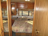 1998 Winnebago Adventurer Photo #17