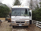 2005 Winnebago Adventurer Photo #2