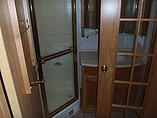 2005 Winnebago Adventurer Photo #22