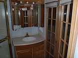 2005 Winnebago Adventurer Photo #23