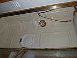 2005 Winnebago Adventurer Photo #24