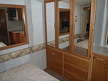 2005 Winnebago Adventurer Photo #26