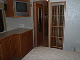 2005 Winnebago Adventurer Photo #28