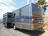 2005 Winnebago Adventurer Photo #3