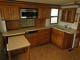 2005 Winnebago Adventurer Photo #10