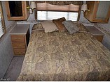 1999 Winnebago Adventurer Photo #7