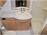 1999 Winnebago Adventurer Photo #10