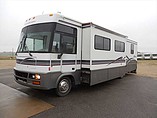 1999 Winnebago Adventurer Photo #2