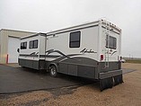 1999 Winnebago Adventurer Photo #3