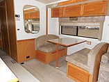 1999 Winnebago Adventurer Photo #10