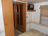 1999 Winnebago Adventurer Photo #14